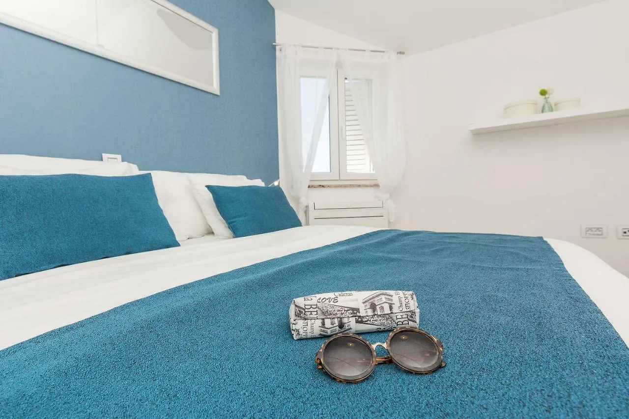Apartments Feel Good Sukošan