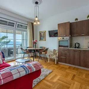 villa-lucia-crikvenica.primorje-gorskikotar.com/