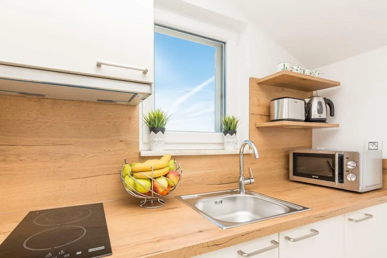 Apartments Feel Good Sukošan
