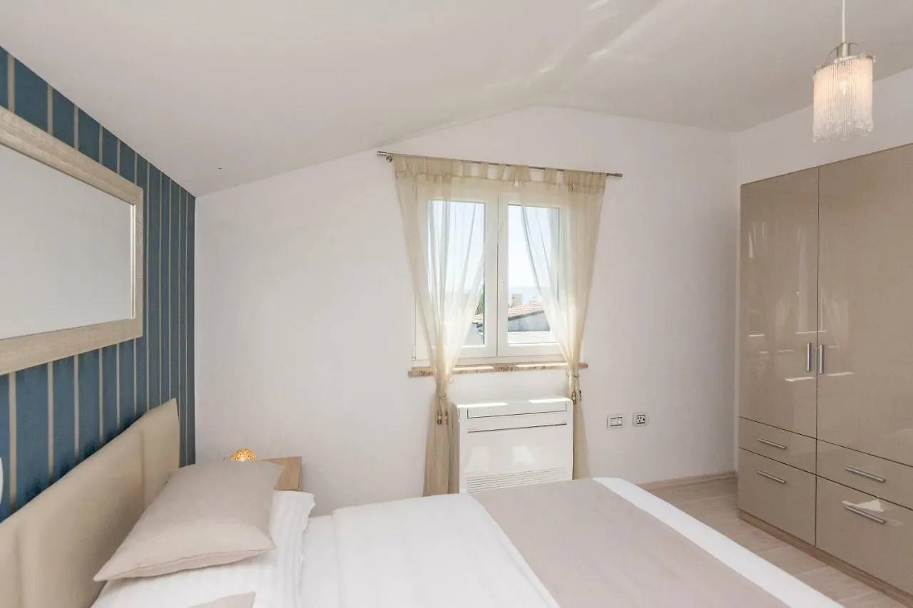 Apartments Feel Good Sukošan